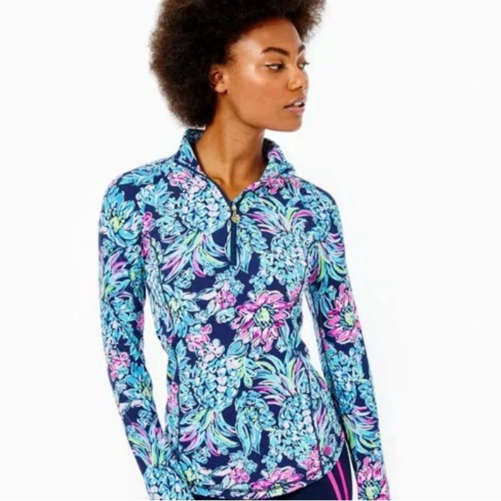 Lilly Pulitzer Justine pullover Pineapple Paradise high tide navy